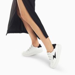 Vanessa Wu Sneakers | Baskets Eclair Vicky Blanc Et Noir A Scratchs