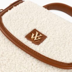 Vanessa Wu Sacs | Mini Sac A Main Victoria Ivoire Et Camel En Faux Shearling