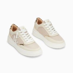 Vanessa Wu Sneakers | Baskets Monogramme Valentine Beiges