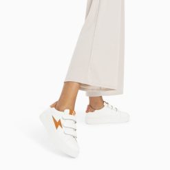 Vanessa Wu Sneakers | Baskets Eclair Susan Blanc Et Ocre A Scratchs