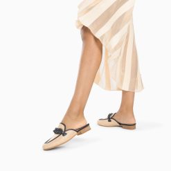 Vanessa Wu Mocassins, Derbies, Ballerines | Mules Emna Beige Et Bleu Marine A Chaine Mate