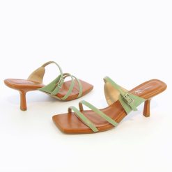 Vanessa Wu Sandales A Talon, Compensees | Mules Kitten Heel Axelle Vert Amande