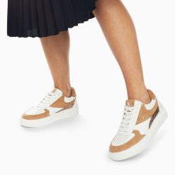 Vanessa Wu Sneakers | Baskets Nassita Beige Et Rose Gold A Lacets