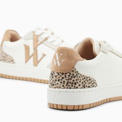 Vanessa Wu Sneakers | Baskets Monogramme Esmee Blanc Et Beige