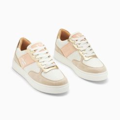 Vanessa Wu Sneakers | Baskets Monogramme Flavie Perforees Gris Et Rose A Lacets