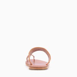 Vanessa Wu Sandales Plates | Mules Cloutees Laeticia Camel A Passe-Pouce